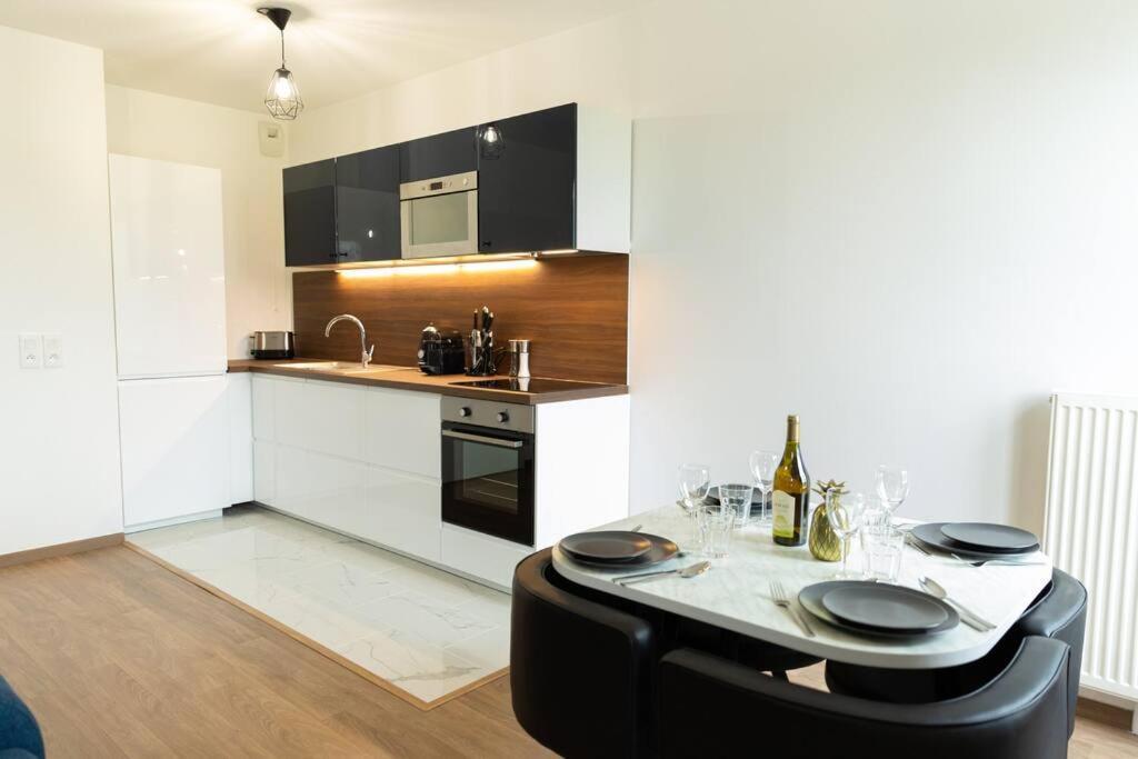 Elegant Apartment #6 Serris Exterior foto